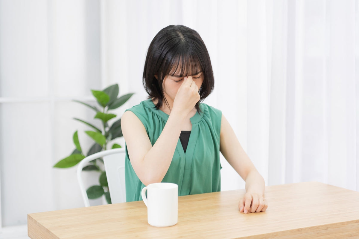 夕方に疲れがひどいのはなぜ?自律神経の乱れと原因・対処法を解説