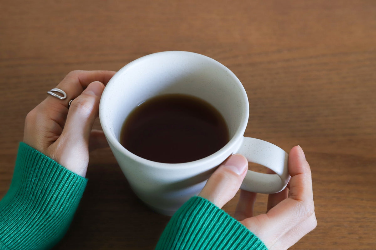 カフェインレス紅茶とは?体調が気になるときの選び方や飲み方を解説