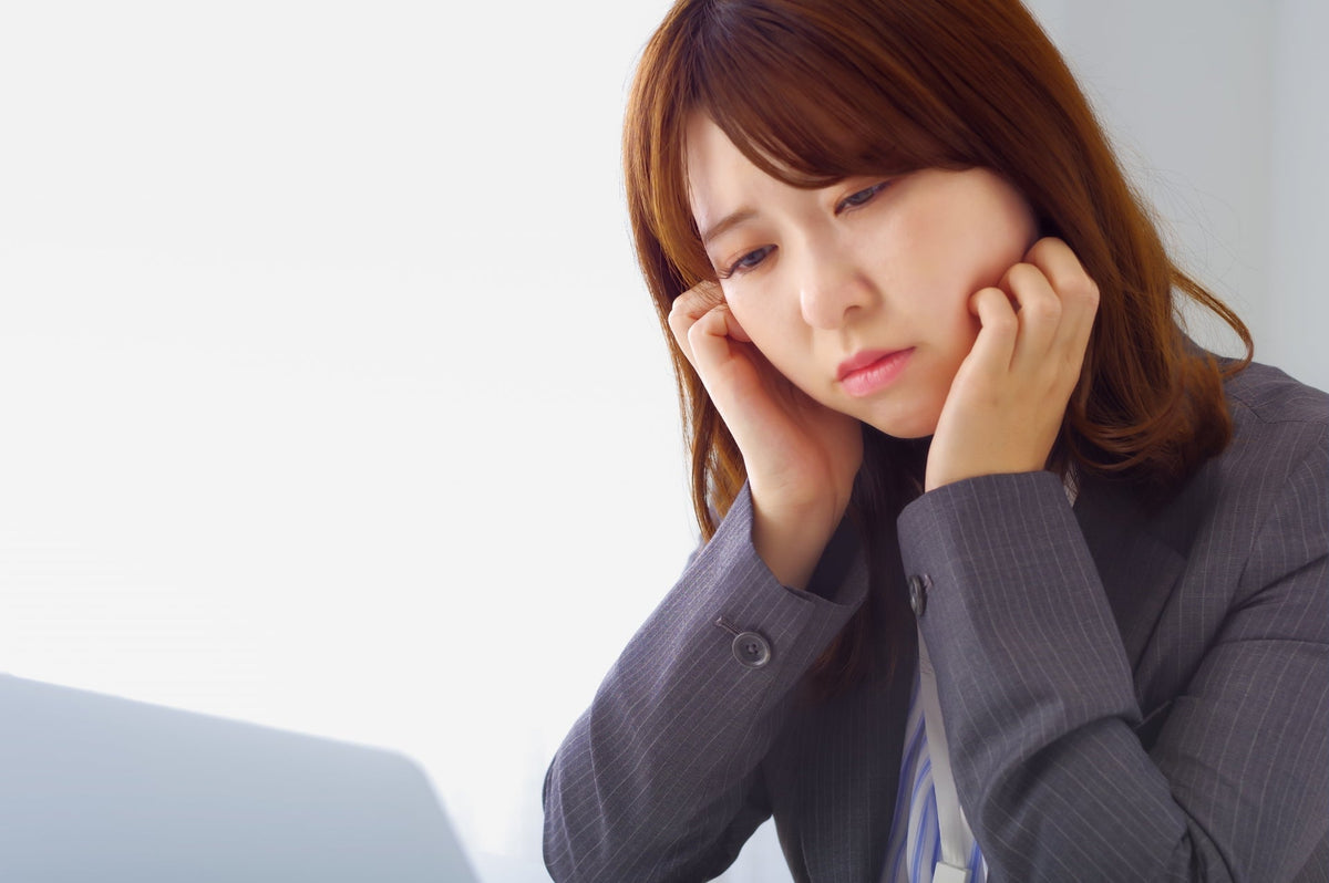 PMS(premenstrual syndrome/月経前症候群)とは?症状や対策、食事について解説