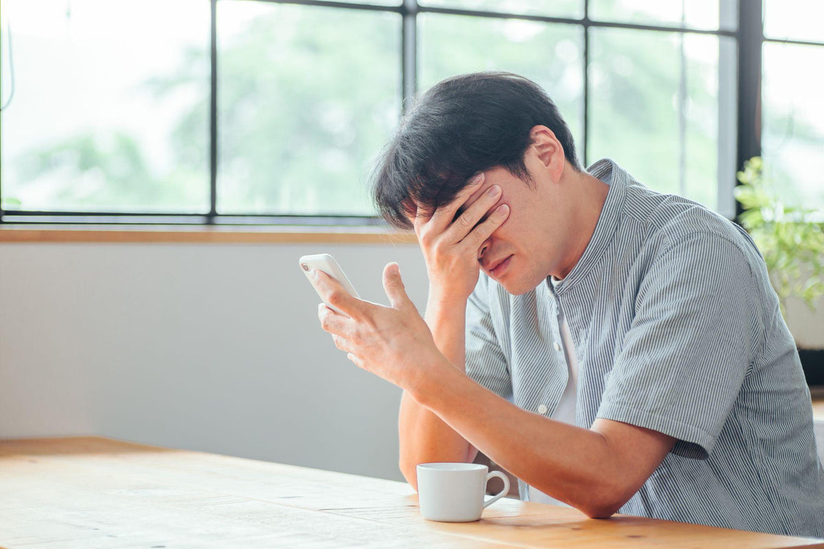 スマホ脳過労の治し方は？脳疲労を回復するデジタルデトックスと睡眠を解説