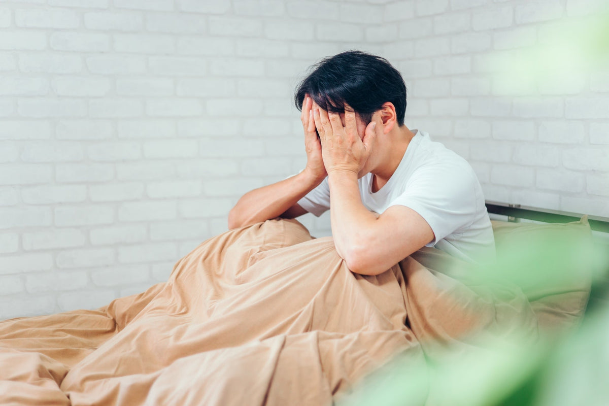 睡眠で疲れがとれる理由は？睡眠不足のリスクや睡眠の質をよくする方法も解説